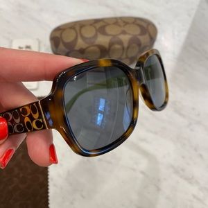 Coach Emma HC8001 L001 Tortoise Oversize Sunglasses with Hard Case